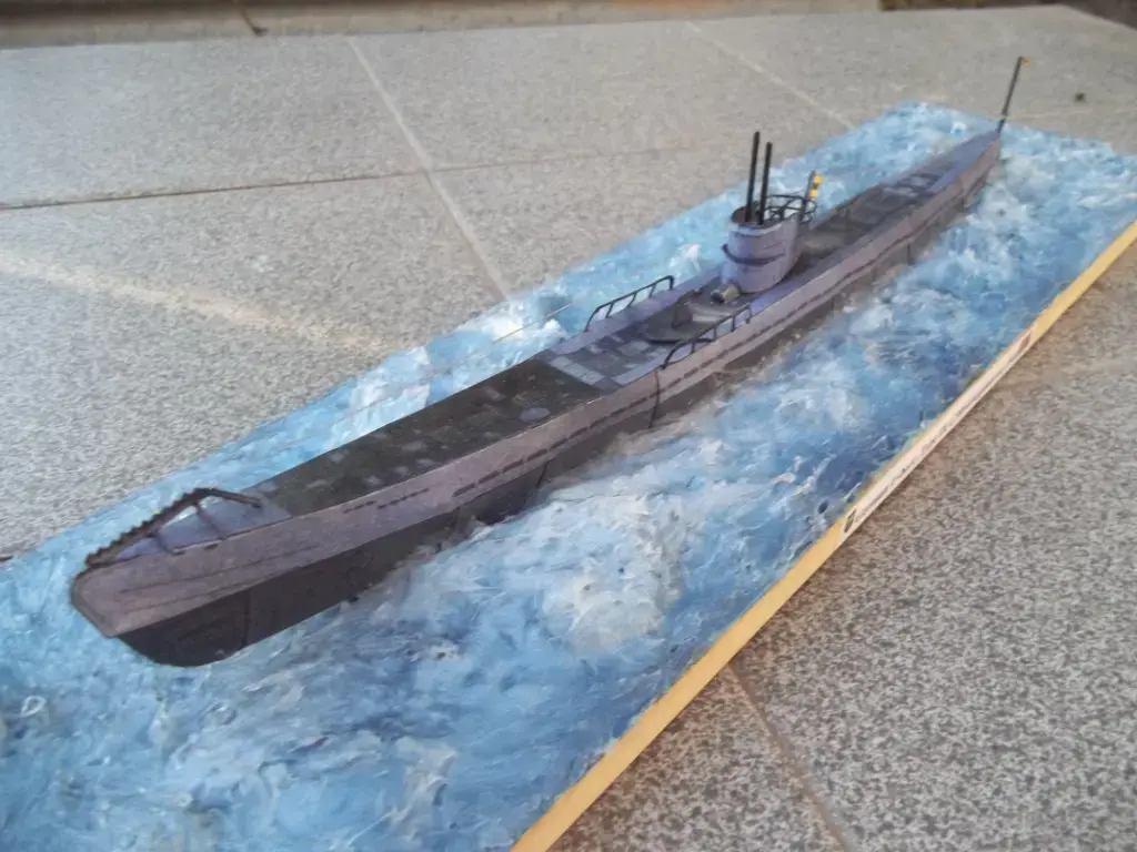 SUBMARINO U-BOOT TYPE IX C/40 maquetas-armadas.com