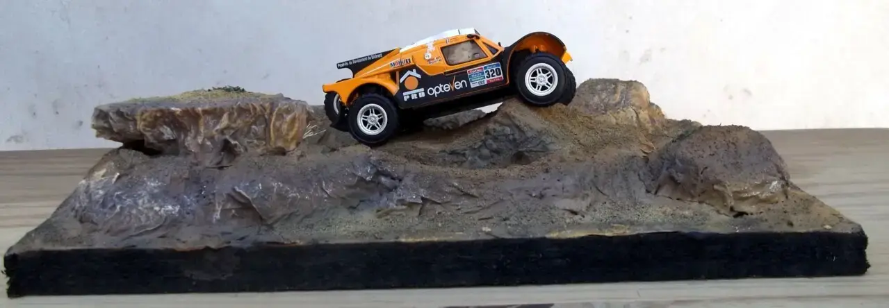 SMG BUGGY (2015)DAKAR maquetas-armadas.com