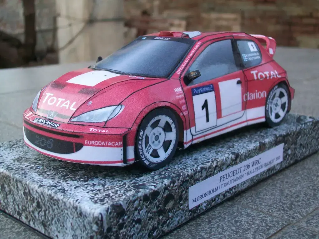 PEUGEOT 206 WRC  maquetas-armadas.com